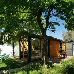  Villa Le Mazet Des Amants, En Bois Avec Jacuzzi Privatif